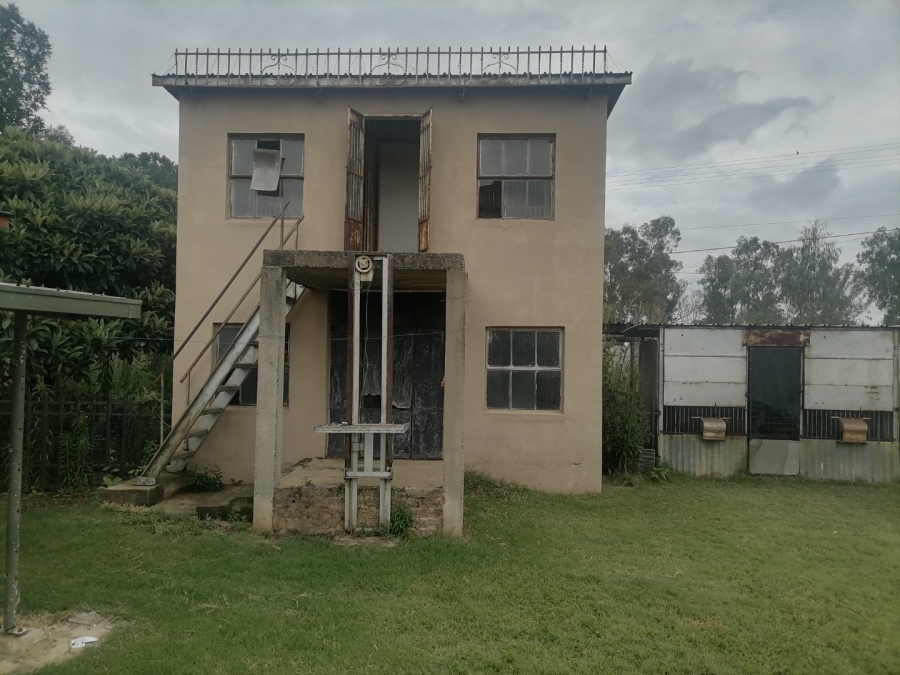 4 Bedroom Property for Sale in Leeudoringstad North West